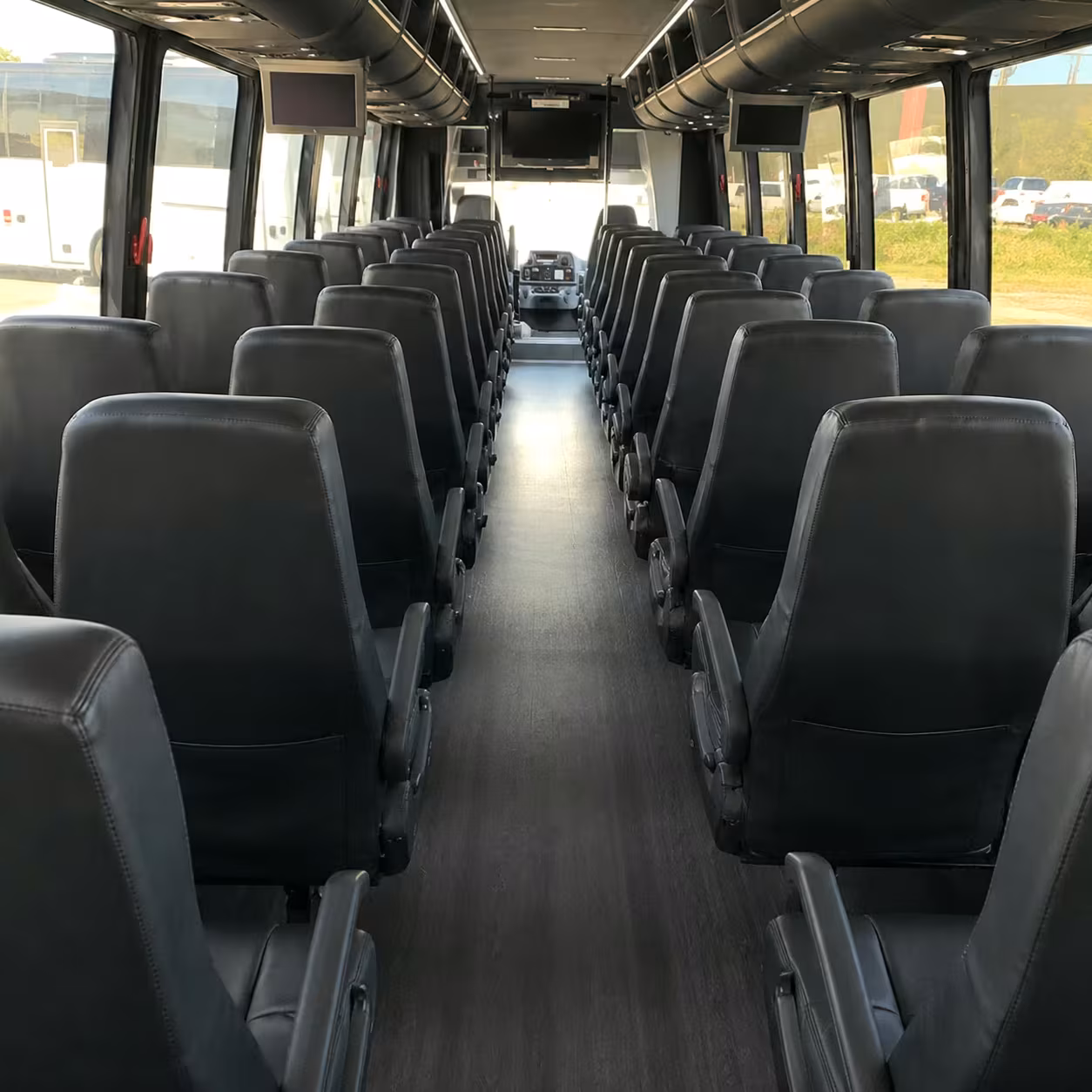 commerce city 28 passenger minibus rental
