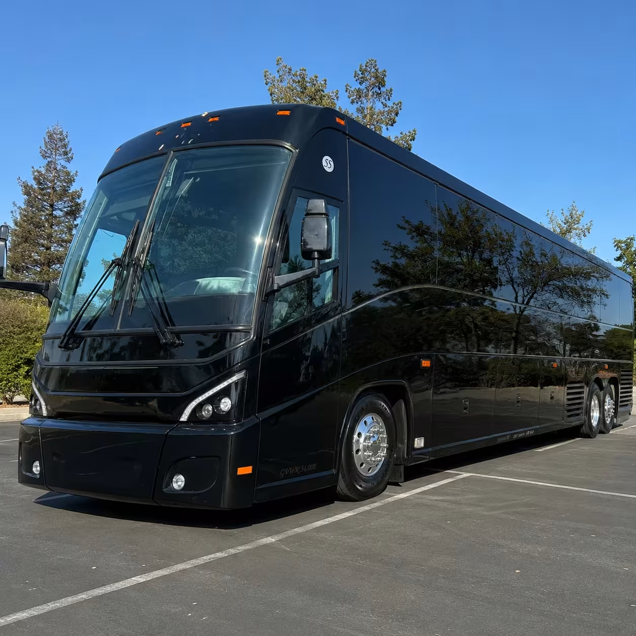 commerce city corporate charter bus rentals to denver airport