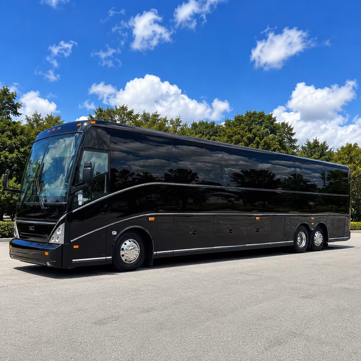 employee shuttle buses in commerce city for daily commuters